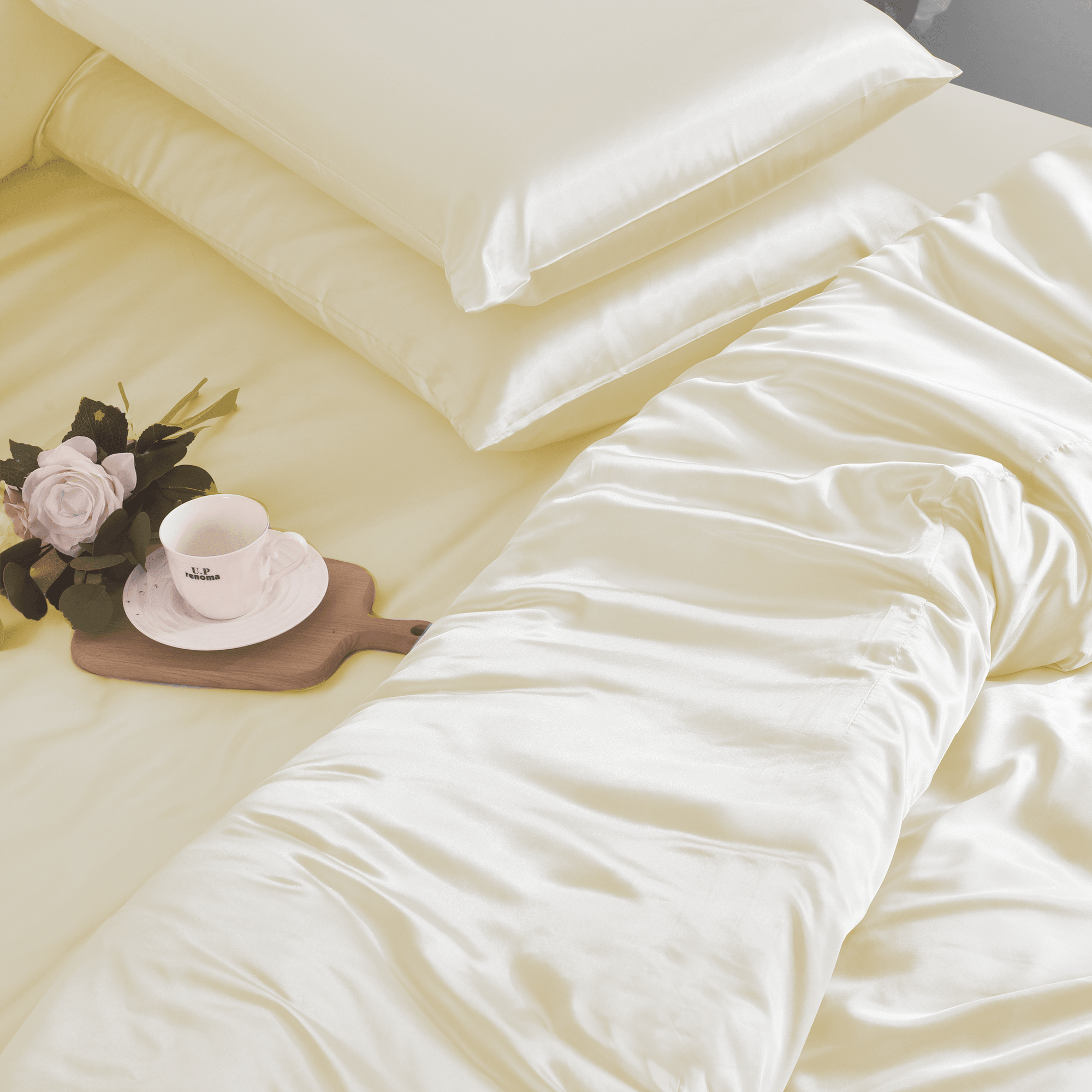 MILLPRICE 3PCS Satin Duvet Cover Set - Silky Soft Hypoallergenic Bedding