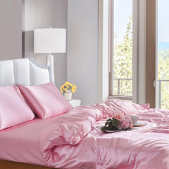 Luxury 3 PCS Blush Pink Satin Bedding Set ‚Äì Soft Silk Duvet Collection