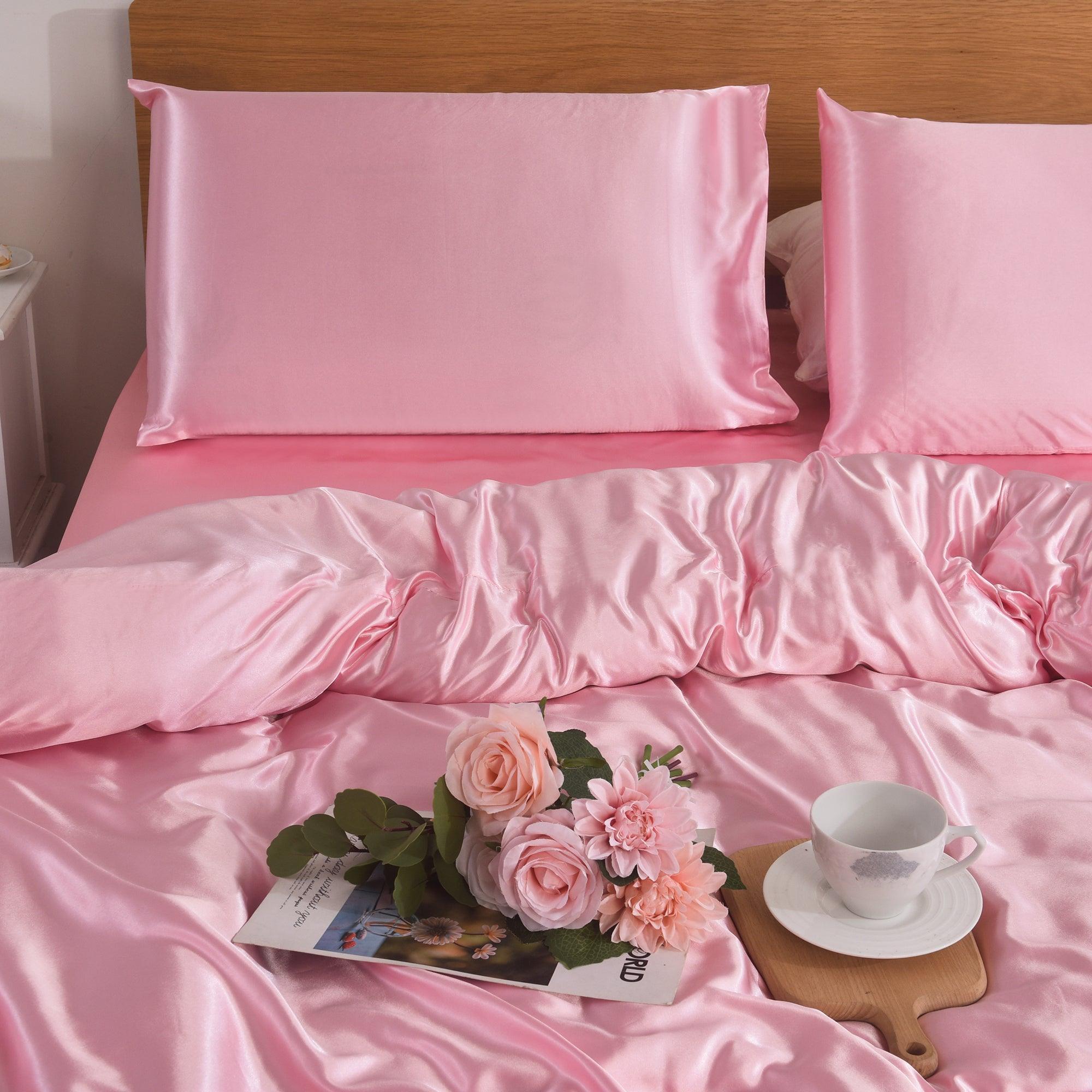 Luxury 3 PCS Blush Pink Satin Bedding Set ‚Äì Soft Silk Duvet Collection