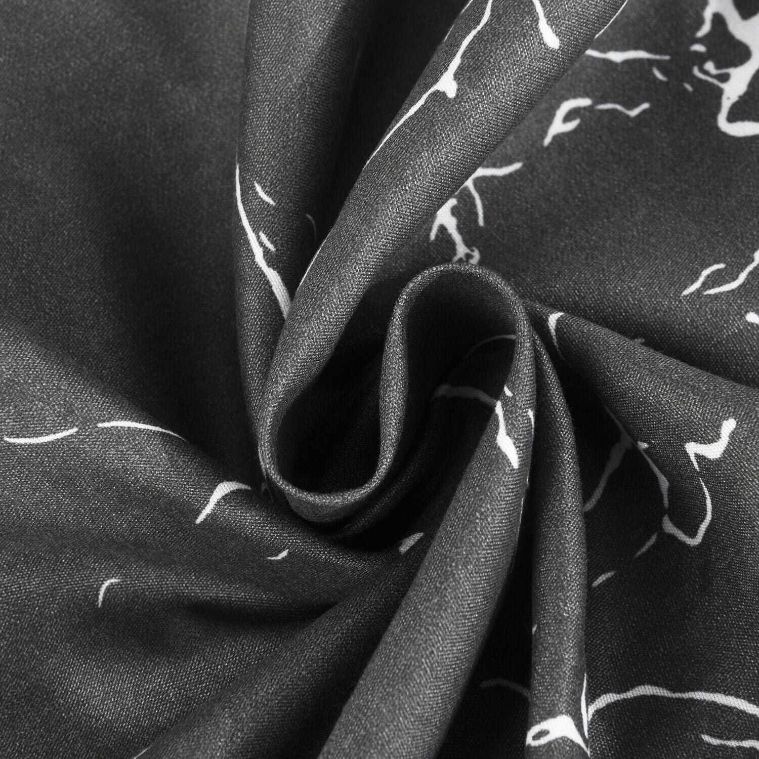 Obsidian Marble Luxe 4-Piece Bedding Set – Duvet Cover, Fitted Sheet & 2 Pillowcases.