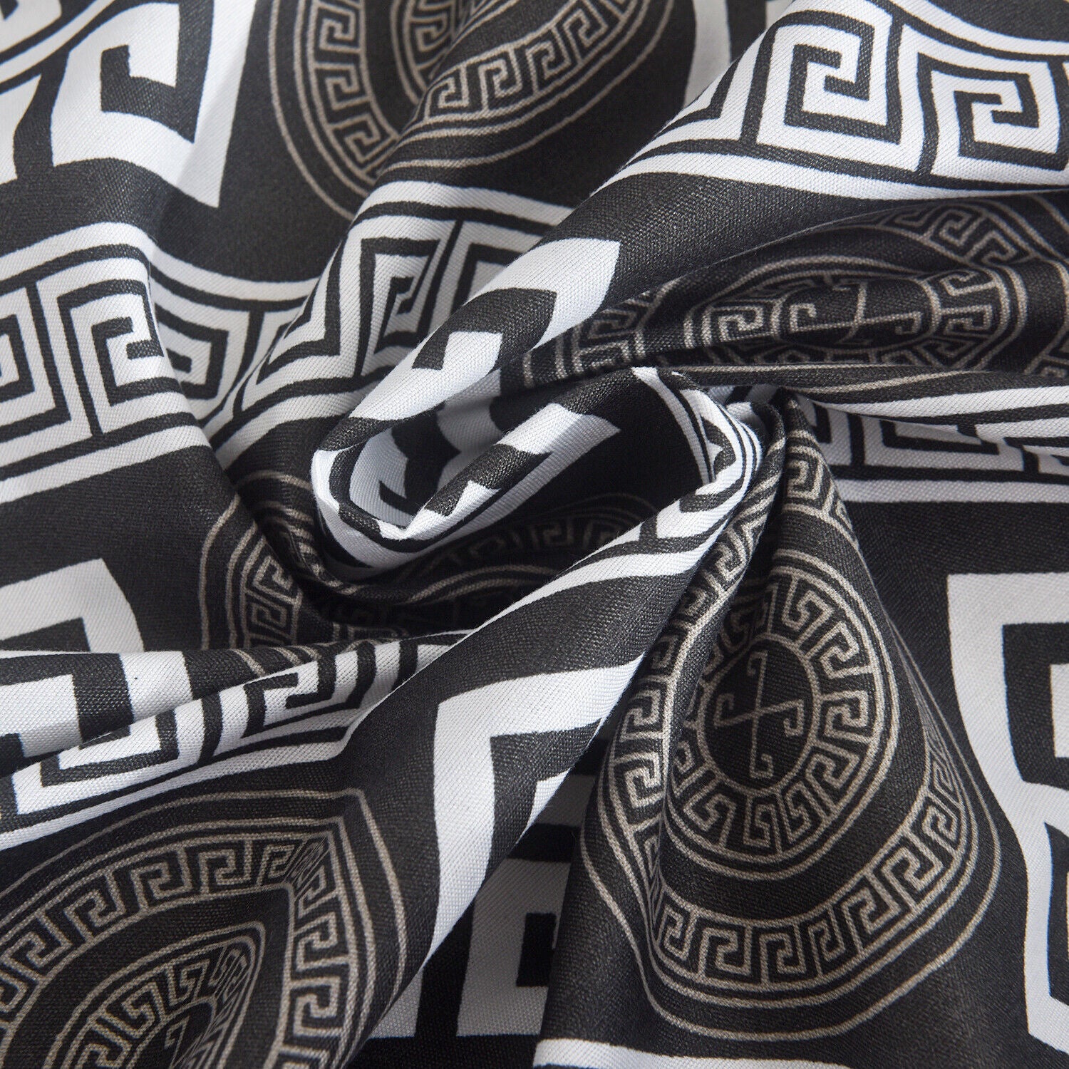Obsidian Marble Luxe 4-Piece Bedding Set – Duvet Cover, Fitted Sheet & 2 Pillowcases.